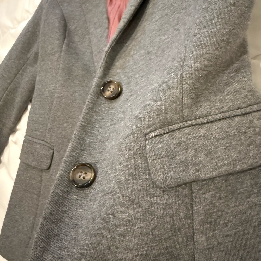 Blazer size 6